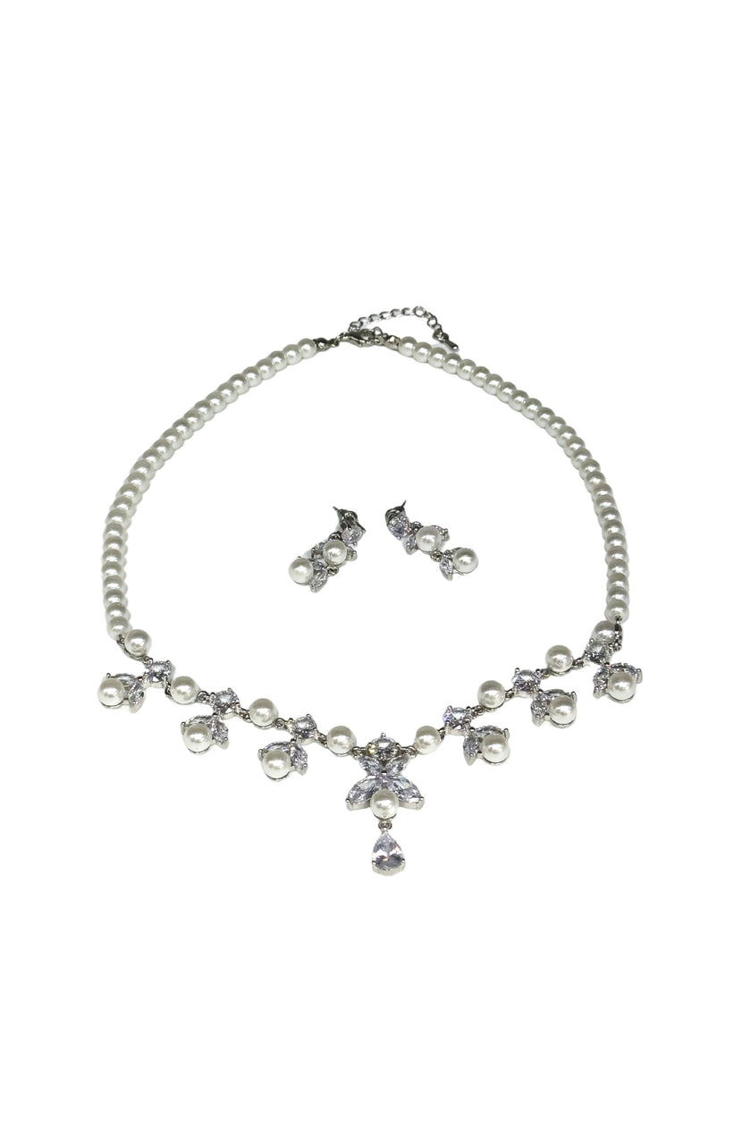 Pearl & Crystal Drop Jewelry Set – Elegant Necklace and Earrings