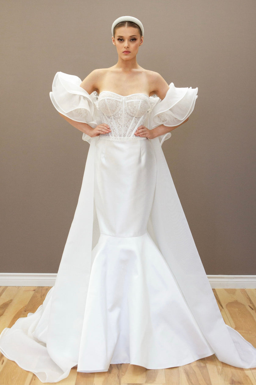 DC25.12 MANTELLA IRIS APFEL