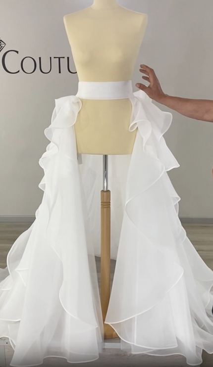 Reya Model Overskirt